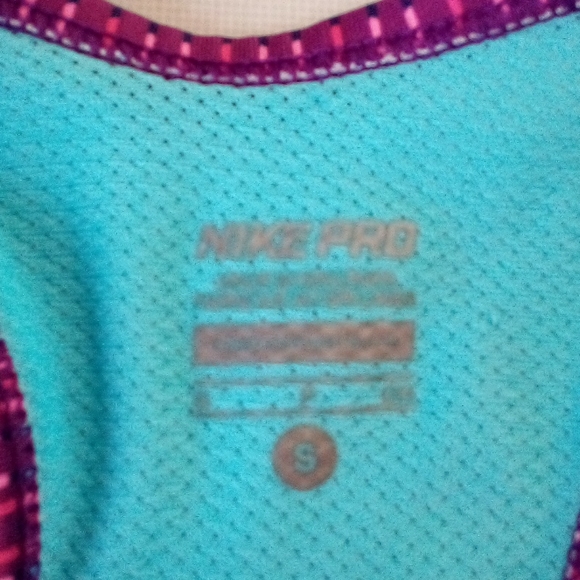 Nike Razorback Dri-Fit Crop...OBO - Picture 2 of 4